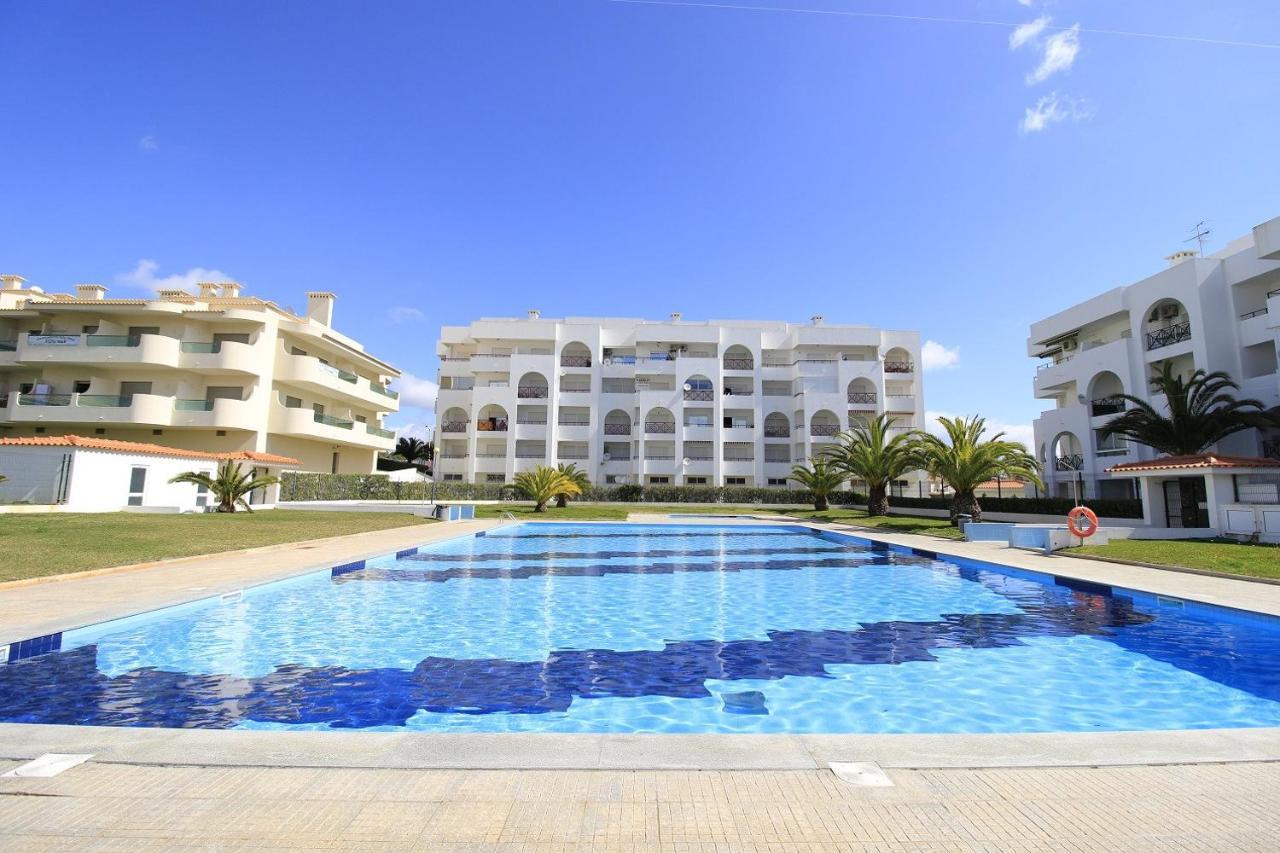Апартаменты Armacao De Pera Brightness With Pool By Homing Экстерьер фото