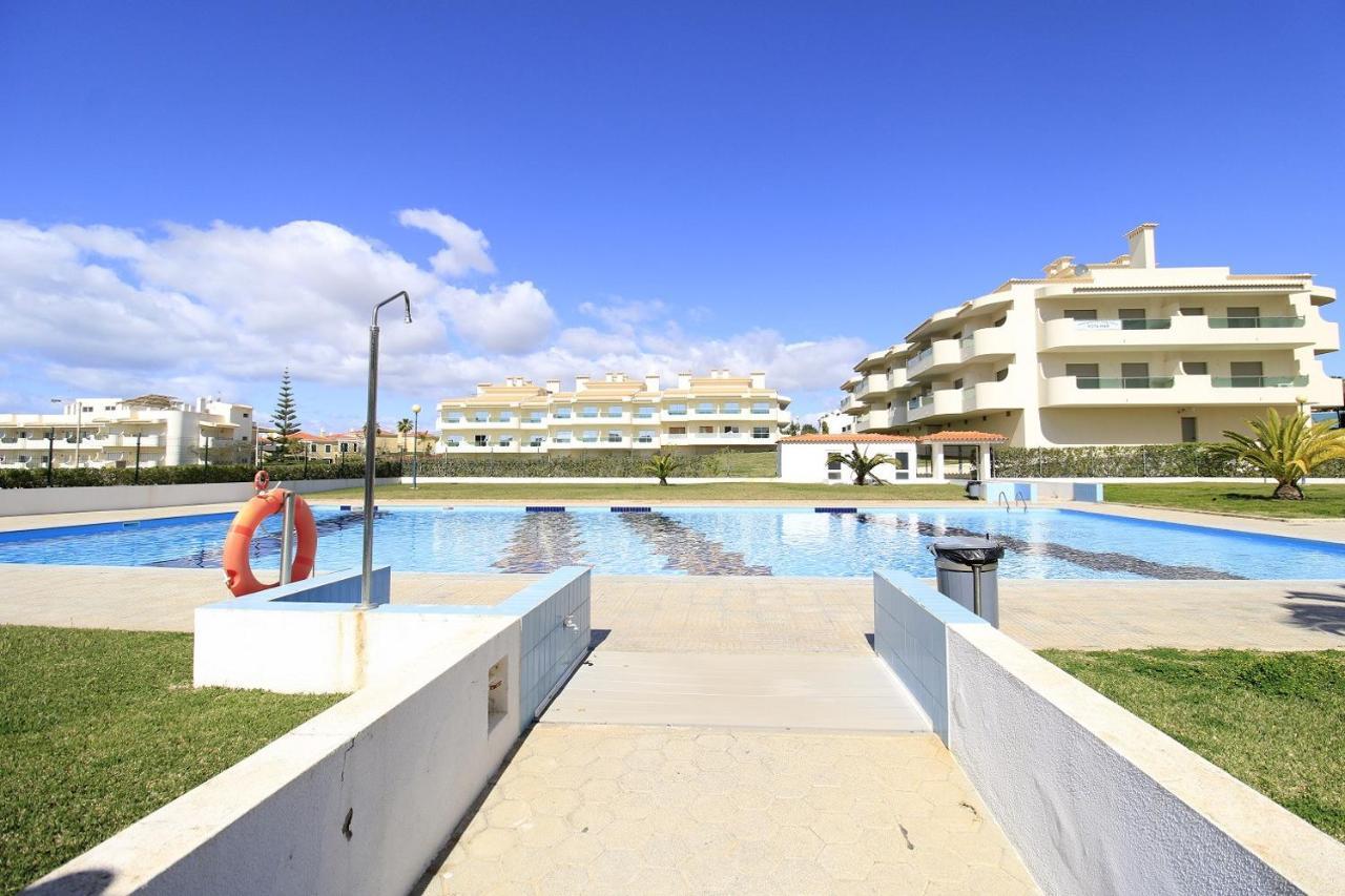 Апартаменты Armacao De Pera Brightness With Pool By Homing Экстерьер фото